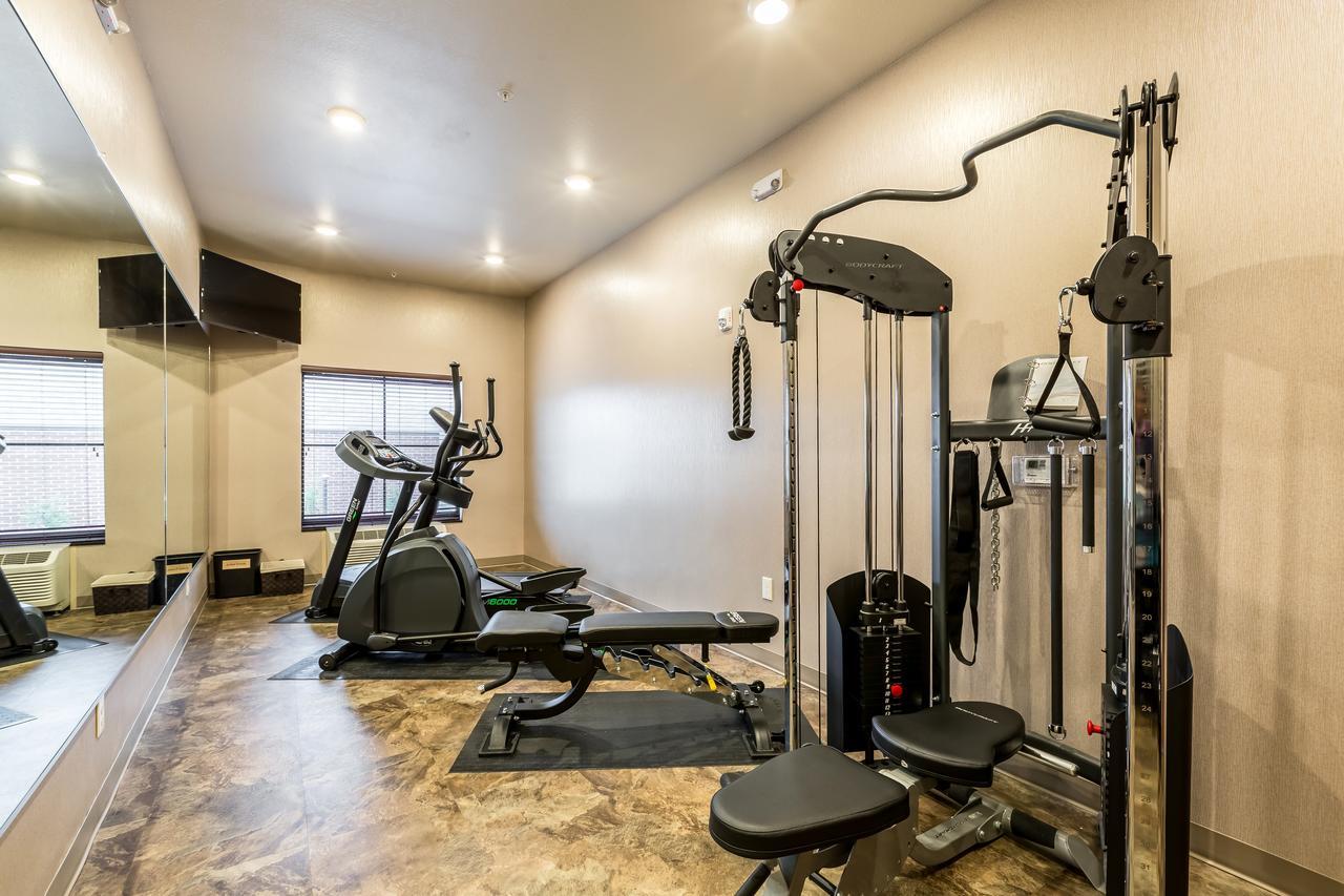 Cobblestone Hotel & Suites Hartford ภายนอก รูปภาพ