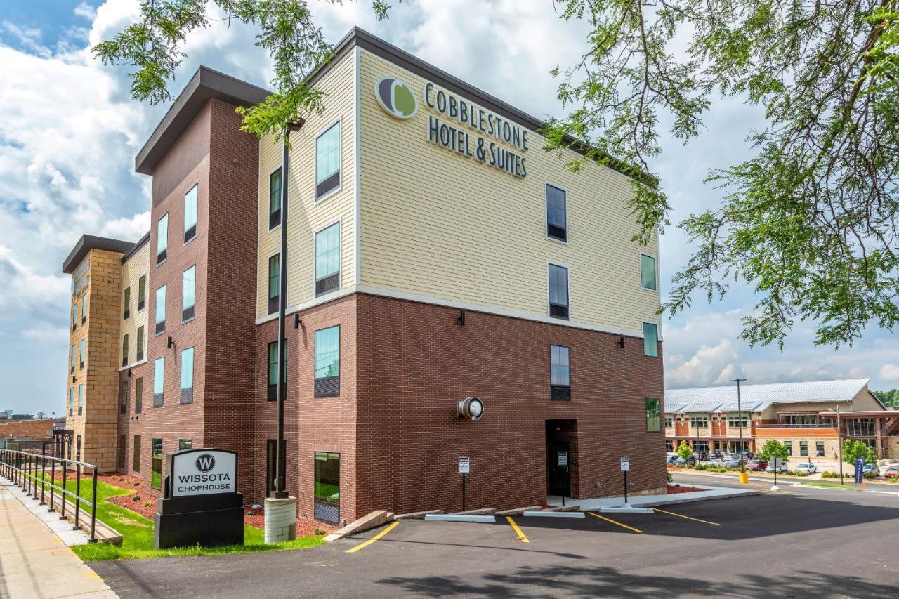 Cobblestone Hotel & Suites Hartford ภายนอก รูปภาพ